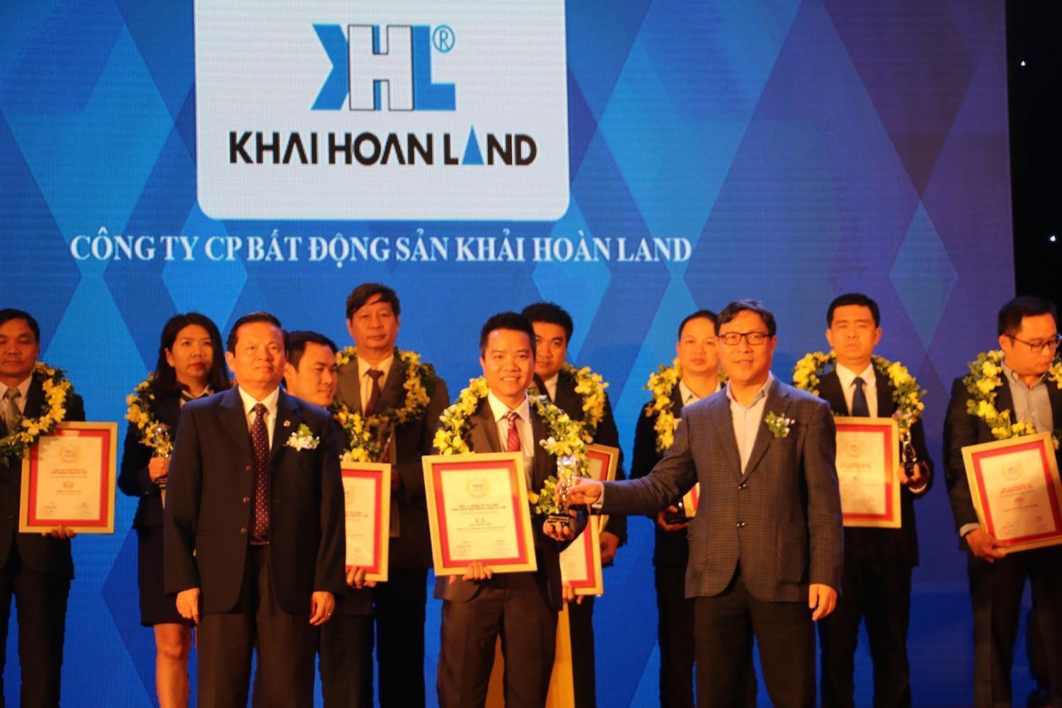 Chủ đầu tư Khải Hoàn Land nhận giải thưởng top 5 doanh nghiệp môi giới nhà đất uy tín nhất.